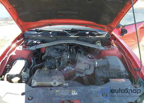 2011 Ford Mustang V6 Premium z USA, uszkodzony, nr VIN 1ZVBP8EM1B5144092